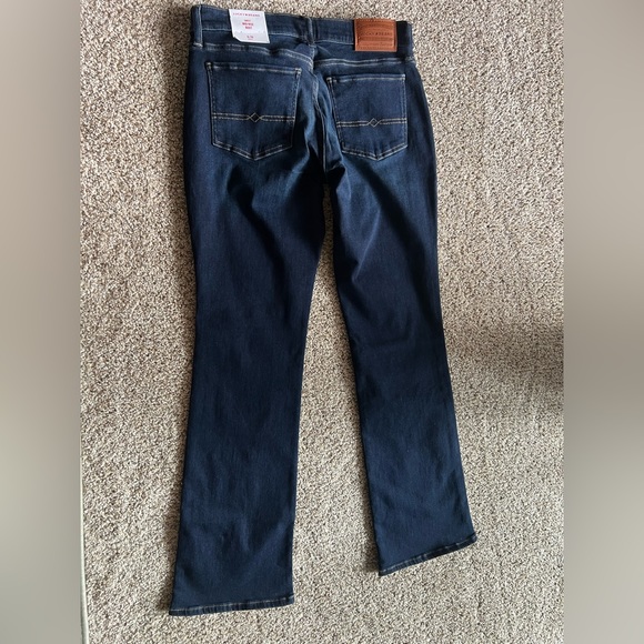 ⭐️ Firm Price ⭐️ Lucky brand sweet mid-rise dark wash - Picture 4 of 4